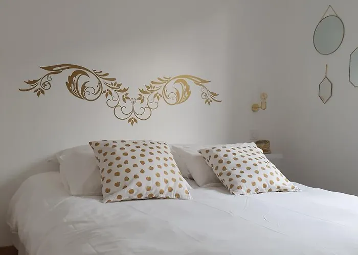 Clos Des Muriers * Beaune (Cote d'Or)